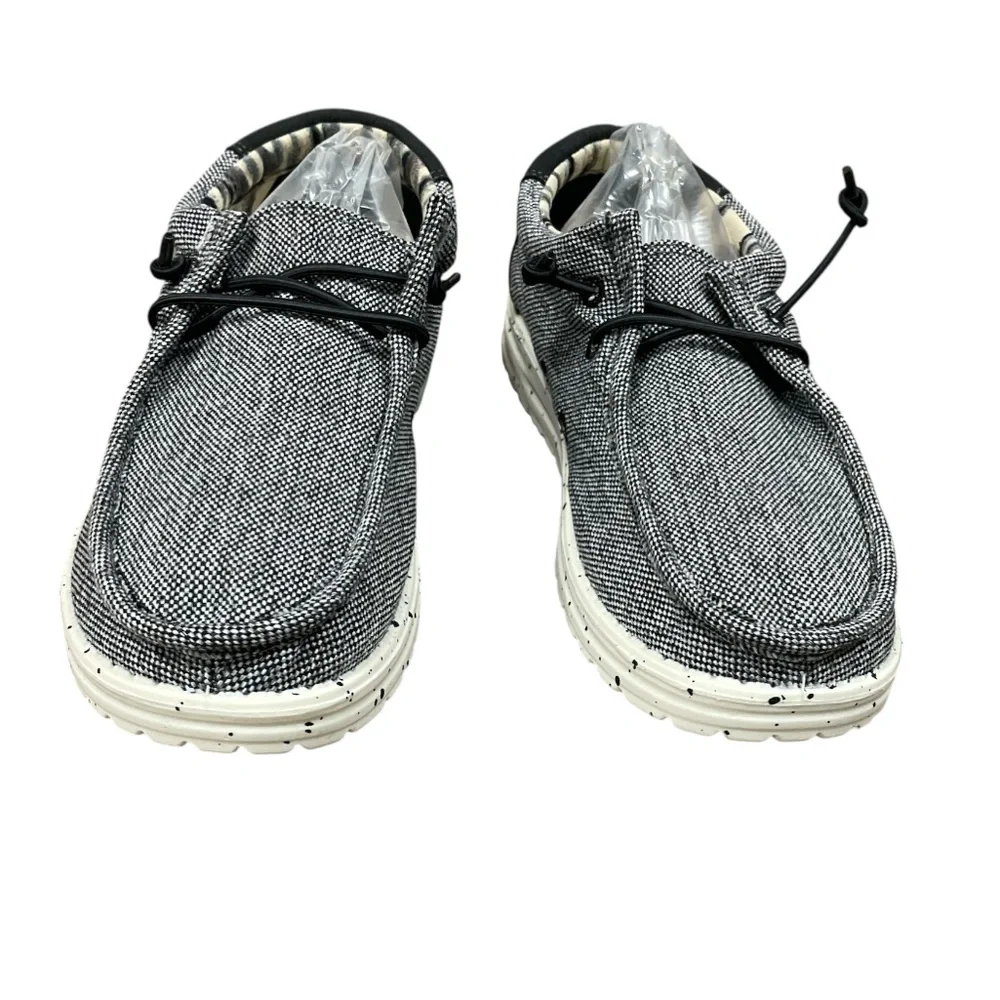 Men’s Gray Canvas Lace Up Casual Shoes Machine Washable Size 7 New in Box